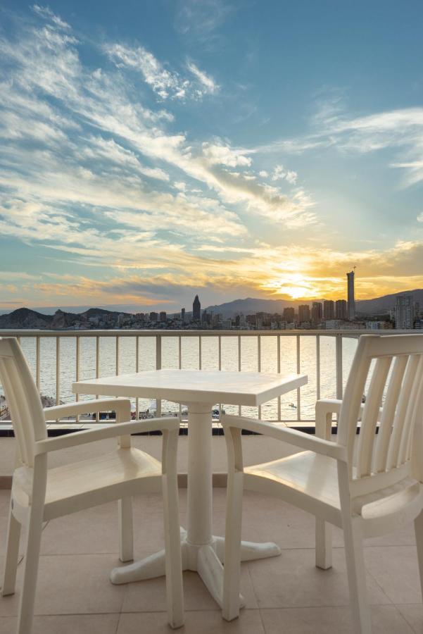 Apartamentos La Mar Benidorm Exteriör bild
